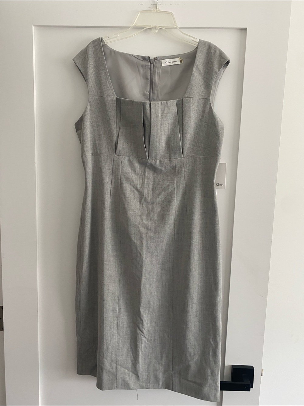 Calvin Klein Gray Cap-Sleeve Sheath Dress